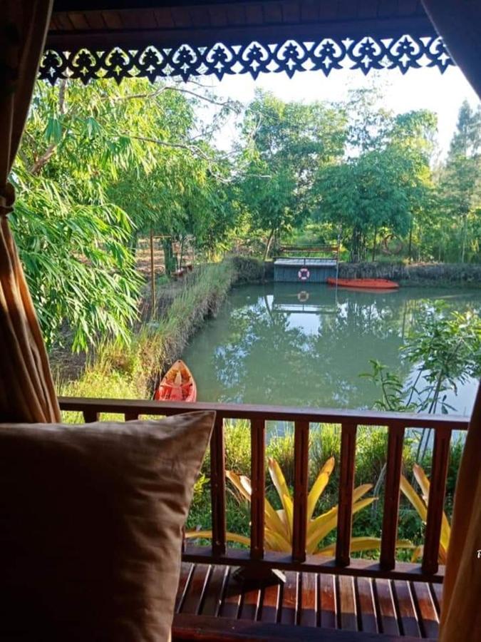 Hotel เรือนไทยใจสุขเอ๋ย à Ban Bang Wa Extérieur photo