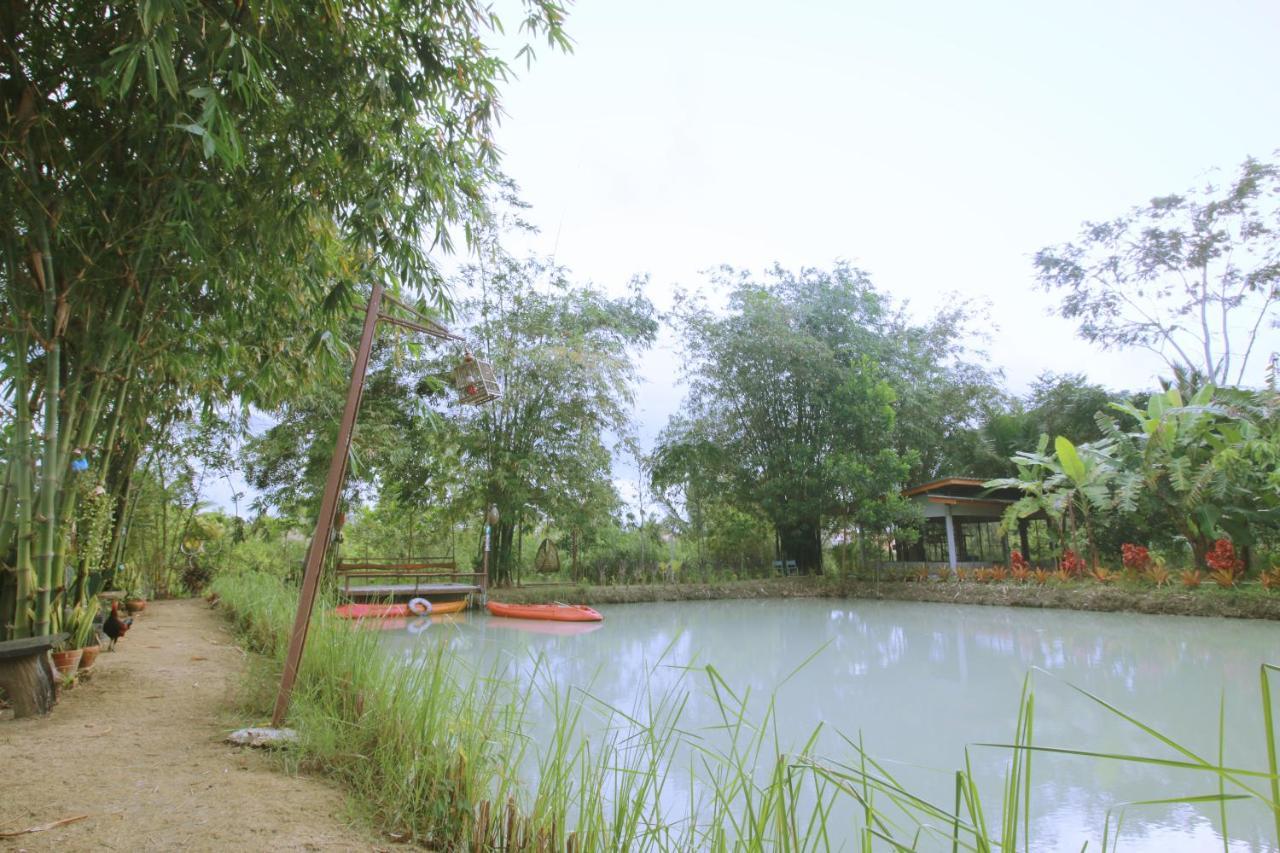 Hotel เรือนไทยใจสุขเอ๋ย à Ban Bang Wa Extérieur photo