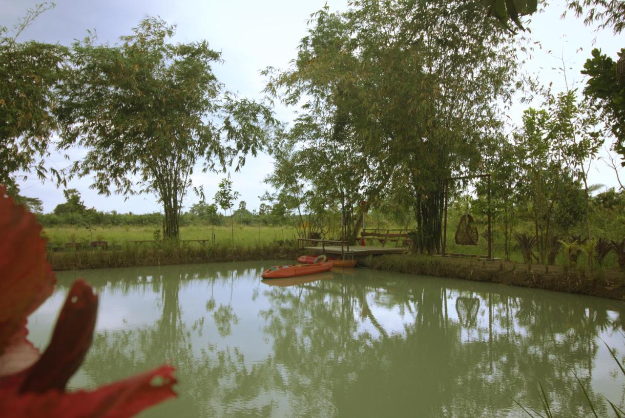 Hotel เรือนไทยใจสุขเอ๋ย à Ban Bang Wa Extérieur photo